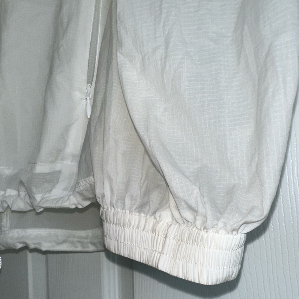 Zella sheer packable jacket $99 retail - Picture 6 of 11